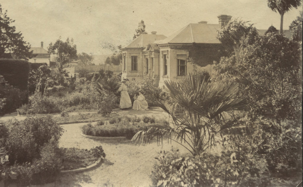 Buda Pleasure Garden c.1910